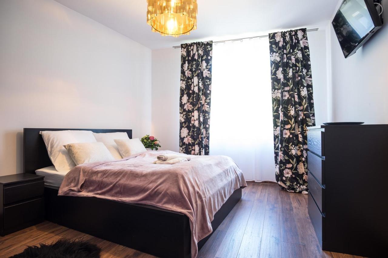 Prestige Apartamenty Krupowki 16 Zakopane Exterior photo
